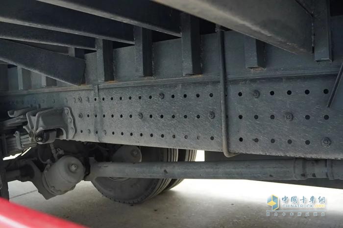 十年老司機換車記：遇見歐航超卡，魯師傅把平凡之路跑成星光大道