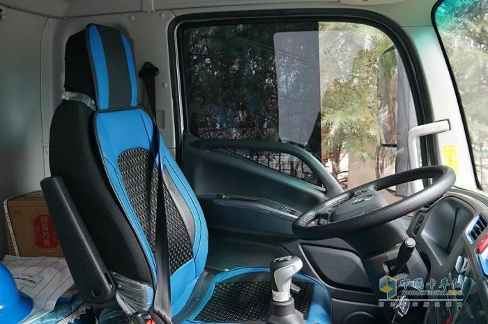 十年老司機換車記：遇見歐航超卡，魯師傅把平凡之路跑成星光大道