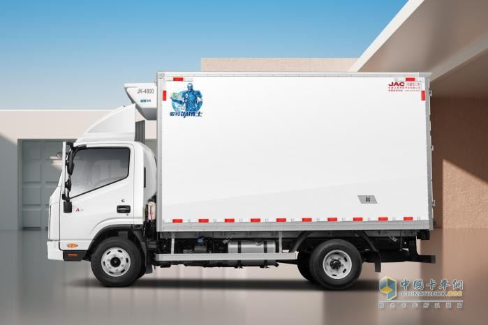 “鮮”鋒實力，駿鈴A7冷藏車穩(wěn)運必達！