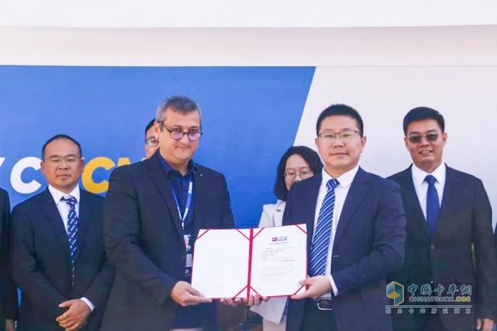 玉柴與徐工簽訂國際化戰(zhàn)略合作協(xié)議