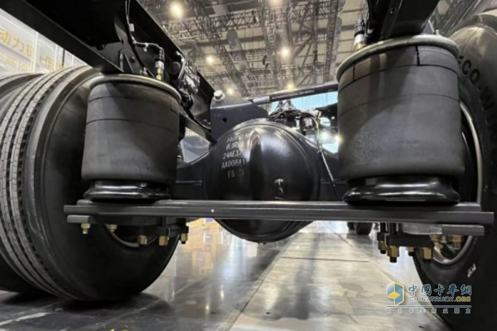 一路領(lǐng)鮮！乘龍H7 Pro 6x2冷藏車助你省油多拉