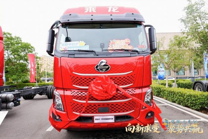 現(xiàn)場訂車93臺，東風(fēng)柳汽乘龍之夜燃動山西運城