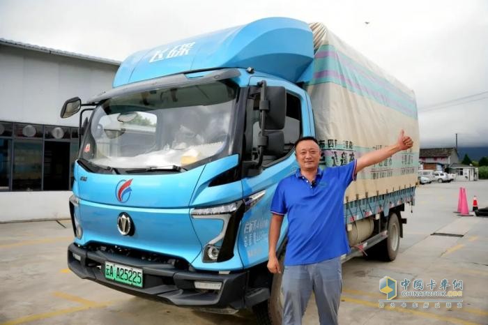 從打工仔到車隊隊長：楊曉慶與飛碟EW7的“上坡人生”