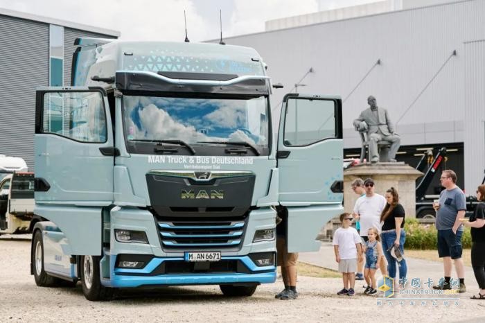 油電共舞，曼恩紐倫堡工廠開趴！