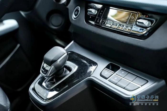 圖雅諾X5 HEV新品上市，雙擎開啟多場景創(chuàng)富新商途