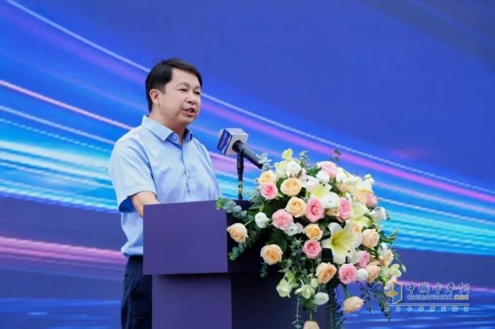 中集·陜汽“好牽掛”新能源頭掛列車(chē)批量交付，創(chuàng)跨境運(yùn)輸新能源頭掛列車(chē)交付紀(jì)錄