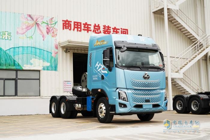 乘龍H7Pro創(chuàng)贏版LNG牽引車 干線運(yùn)輸創(chuàng)富先行者