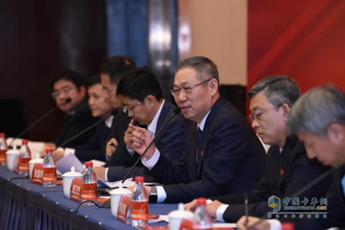 胡漢杰:穿越周期才能強(qiáng)者恒強(qiáng)