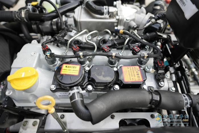 【靜態(tài)測評】城配運輸新選擇 歐馬可智藍混動輕卡讓用戶無憂暢行