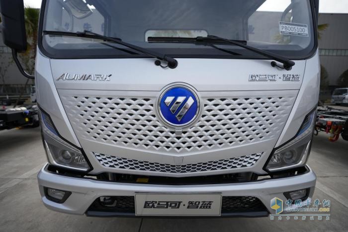 【靜態(tài)測評】城配運輸新選擇 歐馬可智藍混動輕卡讓用戶無憂暢行