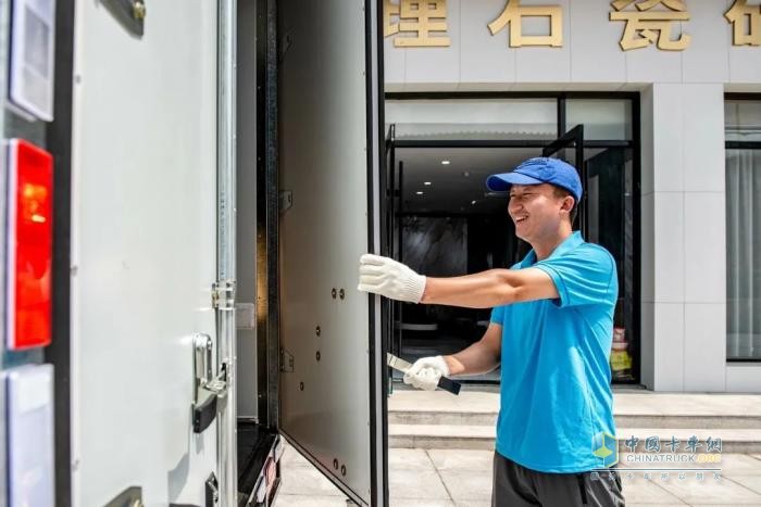 售價(jià)5.5萬元起？這輛飛碟締途卡車一定要入手