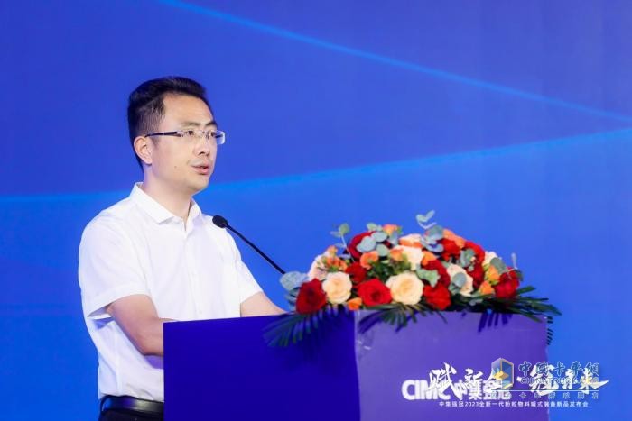 “頭+罐”一體化，乘龍攜手中集強(qiáng)冠打造超級(jí)輕量化粉罐運(yùn)輸車