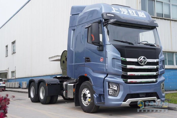 經(jīng)濟(jì)、安全又可靠 上汽紅巖LNG重卡助力卡友高效運營