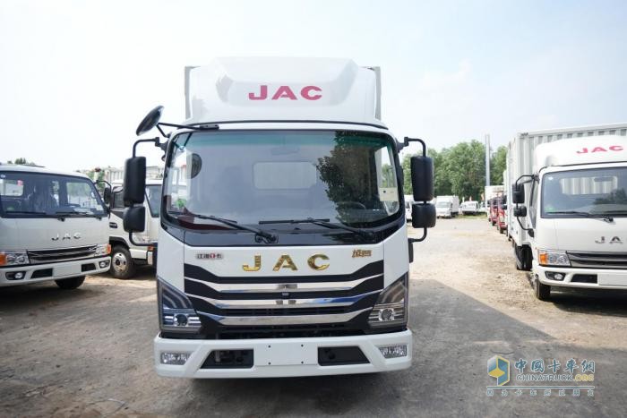 冠軍選手來了！看運(yùn)多多·傲運(yùn)如何分分鐘奪得性價比冠軍？