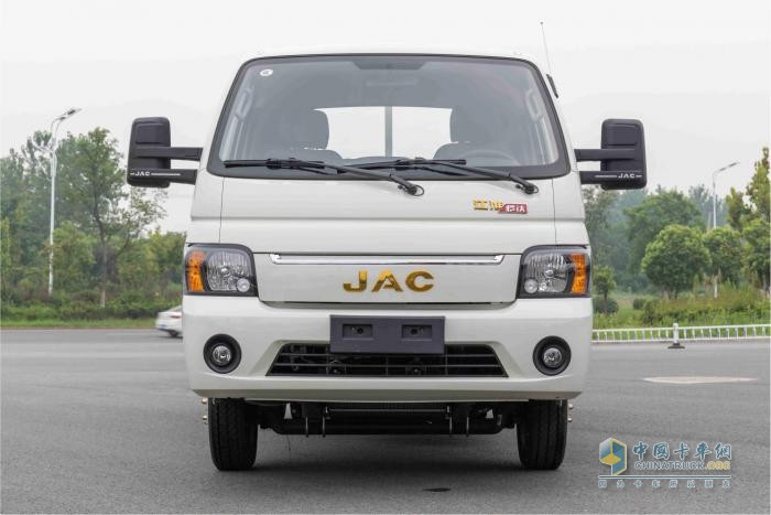 拉水果一車“兩”用，江淮1卡愷達(dá)是他的“解悶”神器