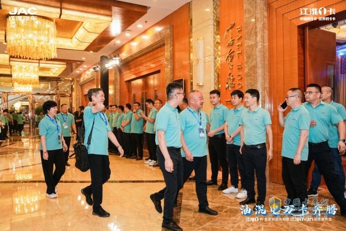 江淮1卡全系新品亮相 夢想家M6、新能源純電V6成亮點！