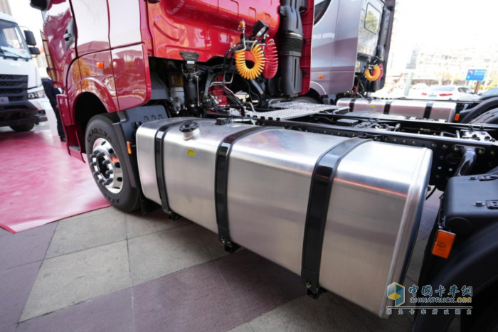 “效”盈全程 華菱X9引領高效創(chuàng)富路