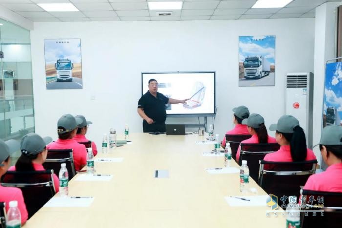 為女司機撐起一片天 沃爾沃卡車木蘭訓練營如何亮劍?