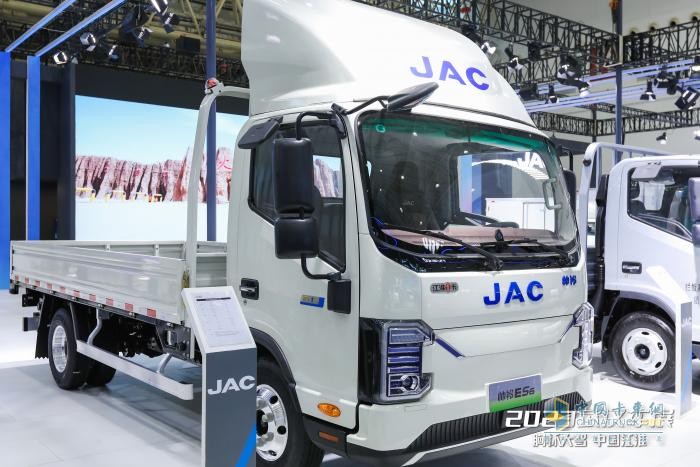 江淮1卡：五款新能源車型亮相武漢車展，款款都有“爆款實力”