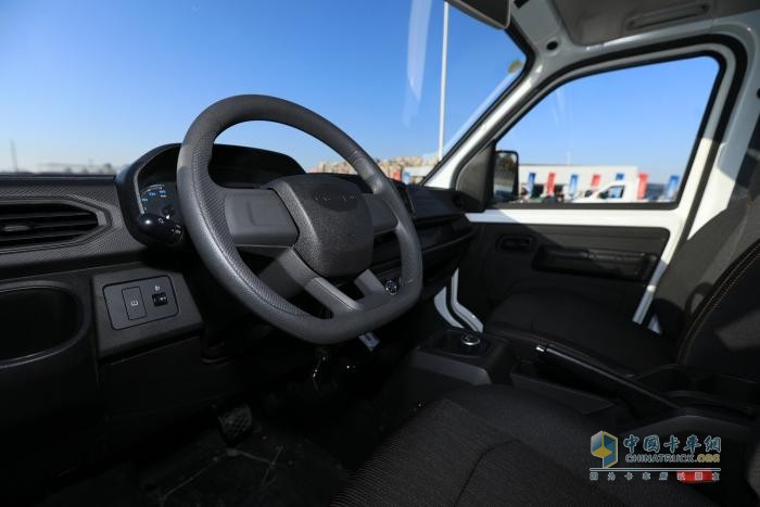 “創(chuàng)業(yè)神器”開瑞青春版實力護(hù)航新時代創(chuàng)業(yè)青年