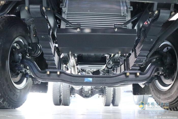 聚焦兩會鄉(xiāng)村振興，乘龍L3 4X2自卸為鄉(xiāng)村建設(shè)注入新活力