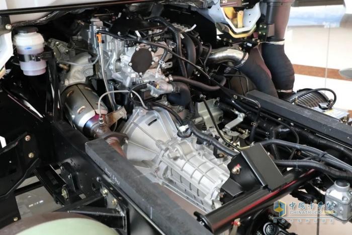 “勤儉持家”飛碟奧馳MV3，開起來比燃油車省一半！