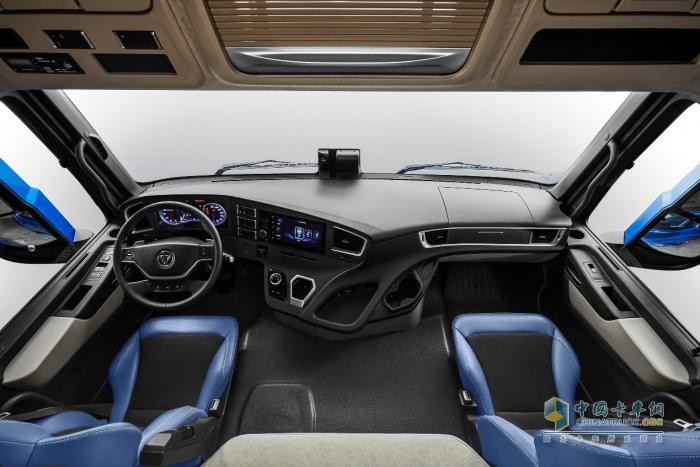 高效節(jié)油 可靠耐用！歐曼GTL星翼版470馬力牽引車助推快運物流新發(fā)展