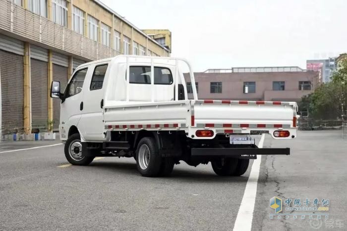 榮獲金蜂獎(jiǎng)殊榮！飛碟汽車受邀參加金蜂盛典！