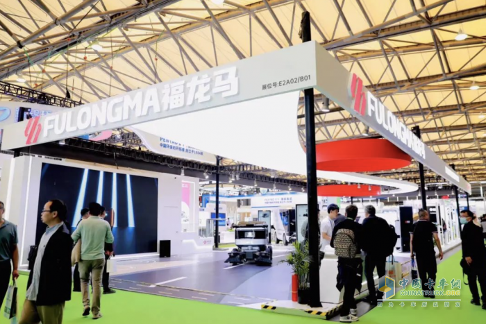 聚焦綠色低碳 福龍馬攜綠色智能環(huán)衛(wèi)裝備亮相第25屆中國環(huán)博會(huì)