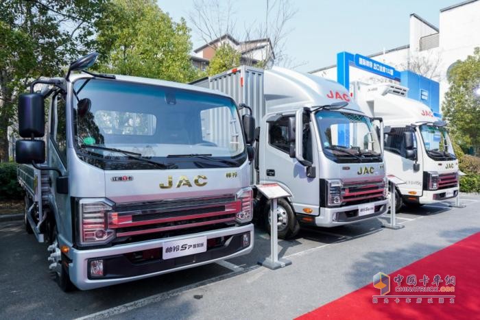 帥鈴S(chǎng)7智駕版：重新定義高端智能輕卡，加快發(fā)展新質(zhì)生產(chǎn)力