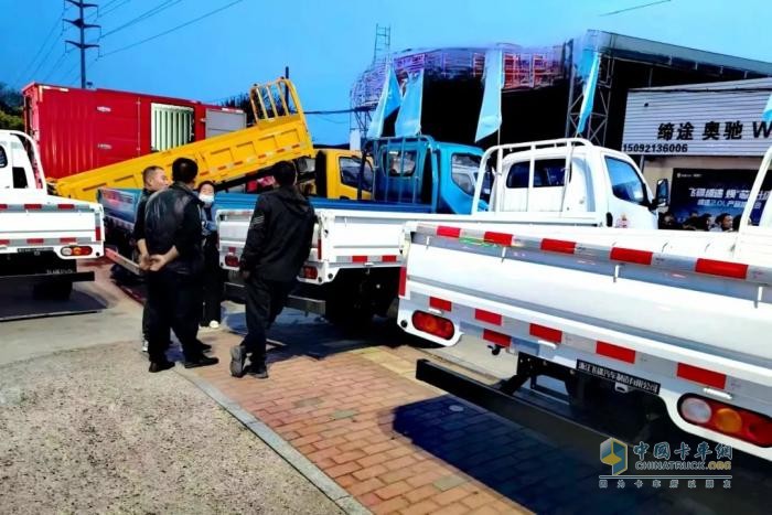 飛碟汽車燃油車4月推介會(huì)火爆全國 遍地開花！