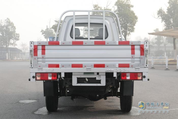 江淮微卡多米EV1：適應(yīng)能力超強、省錢能力突出、賺錢能力倍棒