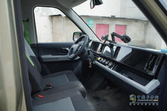 Q版愛(ài)車(chē)，祥菱純電如何俘獲女司機(jī)的芳心？