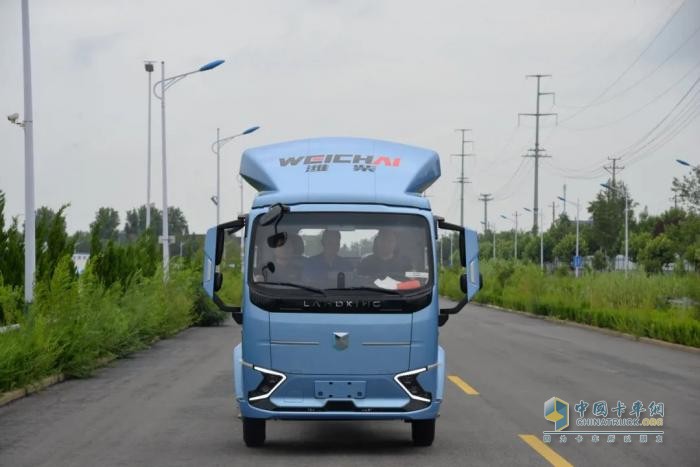 城配運輸新選擇，藍(lán)擎EHPro90度平臺純電輕卡可真是太City了！