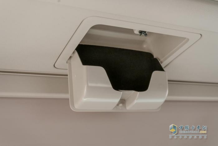 大馬力燃?xì)庵乜üコ锹缘? 東風(fēng)天龍KX王者贏面很大！