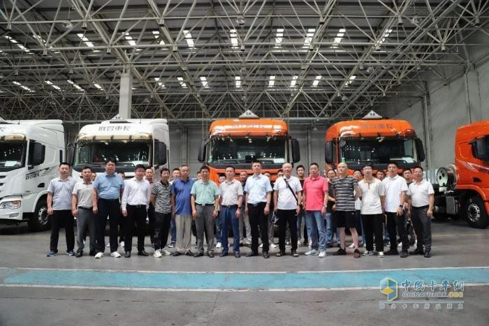 蕪湖?；愤\(yùn)輸企業(yè)走進(jìn)聯(lián)合重卡 共謀發(fā)展新篇章