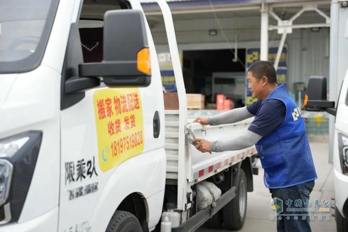 200L大氣罐！飛碟締途MX“燃精靈”助力陳天龍馳騁大美新疆！