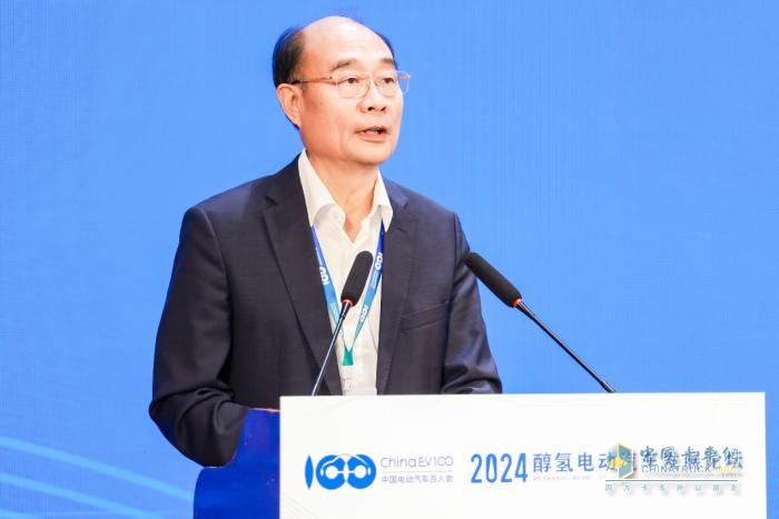 遠(yuǎn)程亮相醇?xì)潆妱?dòng)汽車發(fā)展論壇 共繪醇?xì)潆妱?dòng)高質(zhì)量發(fā)展