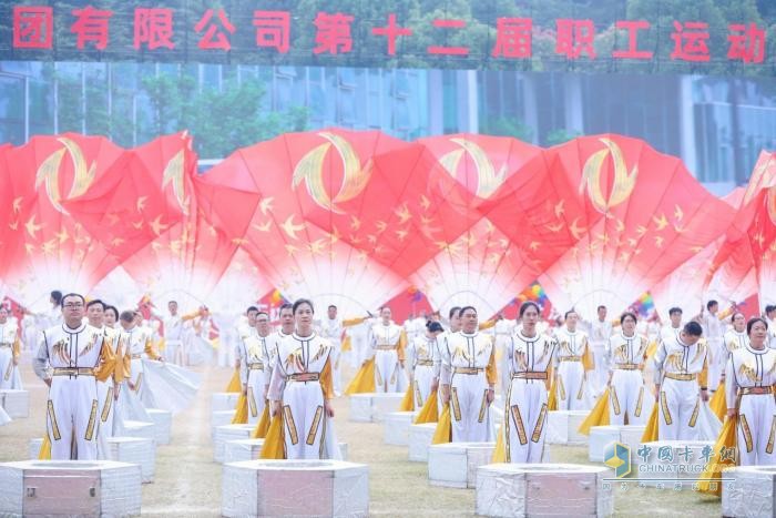 55載自強(qiáng)不息，東風(fēng)商用車初心不忘，向新而行