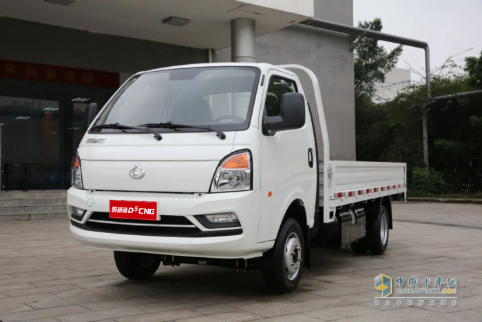 能裝能跑還能省，長安跨越者D5超級CNG版震撼上市！