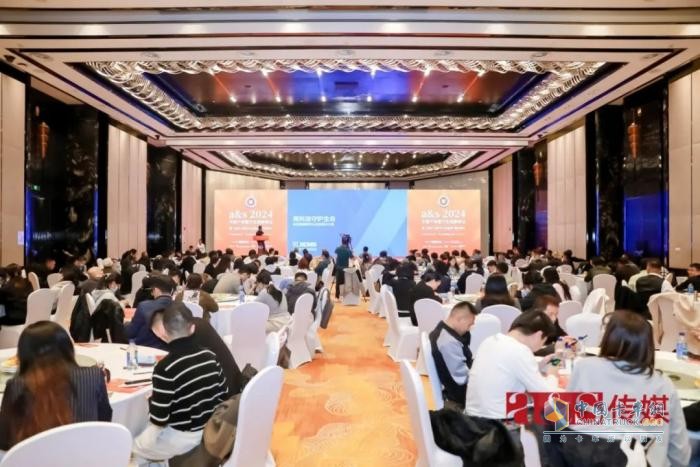 含金量滿滿！2024全球產(chǎn)業(yè)數(shù)字化創(chuàng)新榜，徐工“連中三元”！