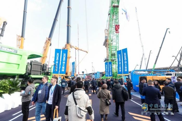 12000㎡、超180款展品—智慧徐工震撼亮相bauma CHINA 2024