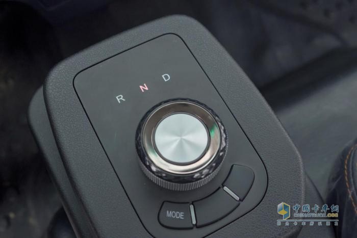 跑城郊冷鏈運(yùn)輸，認(rèn)準(zhǔn)江淮新能源輕卡EK7！