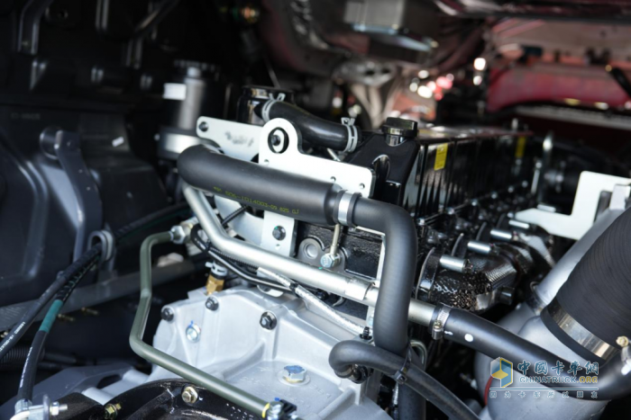 乘龍H7 Pro 9米6大單橋：人稱(chēng)“全能六邊形戰(zhàn)士”！