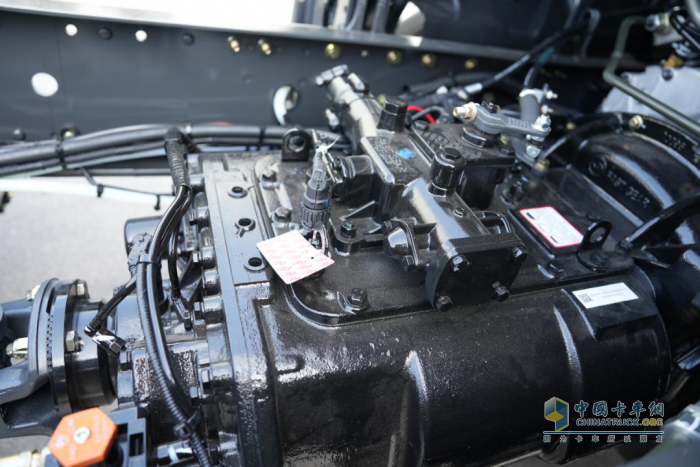 乘龍H7 Pro 9米6大單橋：人稱(chēng)“全能六邊形戰(zhàn)士”！