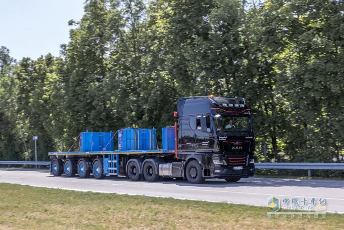 開(kāi)拓勇者征途，適配全維場(chǎng)景 曼恩亮相Bauma 2025