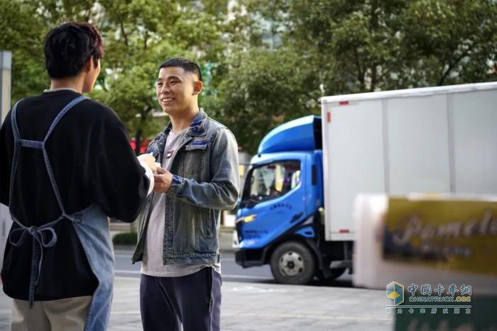 破局而上，飛碟汽車以“司機(jī)第一”重塑綠色運輸新標(biāo)桿