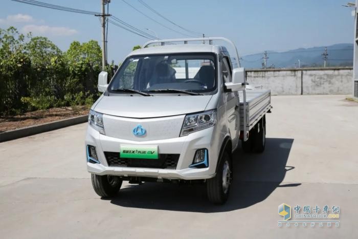 跨越王X3PLUS EV長續(xù)航版：成都一辰首批100臺交付儀式圓滿成功！