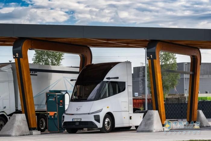 葦渡R700,榮慶物流,綠色物流