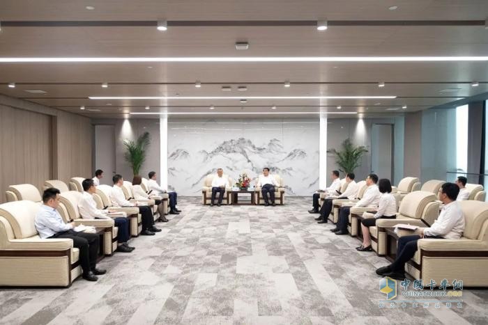 山東重工集團與中國光大銀行簽署戰(zhàn)略合作協(xié)議